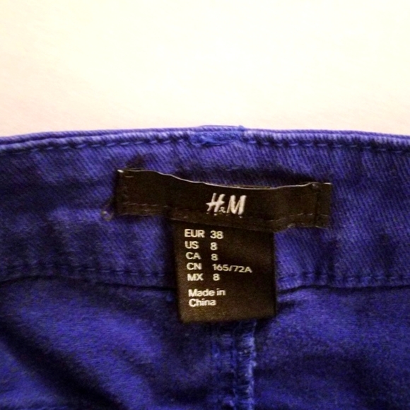 H&M DENIM SHORTS - Picture 3 of 4